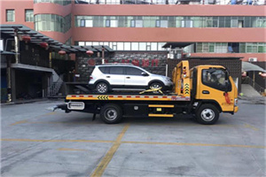 泸县汽车紧急补胎换胎救援