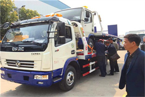 泸县汽车道路救援拖车价格